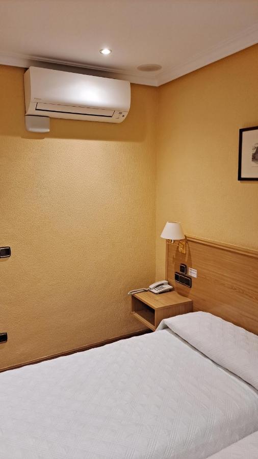 Pension La Concha San Sebastian Exterior photo