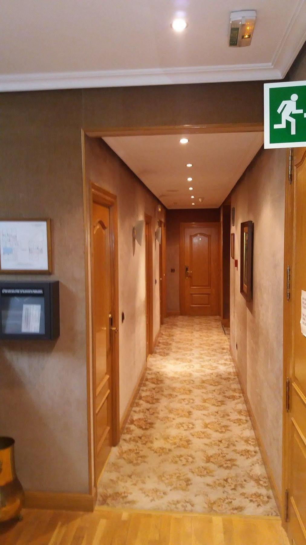 Pension La Concha San Sebastian Exterior photo